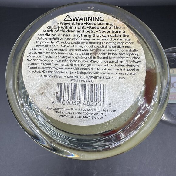 Yankee Candle Stripes Autumn Feast Jar Candle 8.5oz Rare Discontinued Fall Scent - Picture 4 of 6